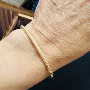 ENewton bliss bar textured 3mm bead bracelet gold small